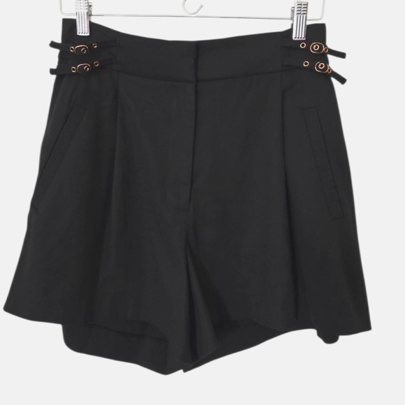 Veronica Beard Pants - Veronica Beard Goodwin Buckle Shorts NWT Size 8 Black